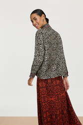 bella shirt--spiral black