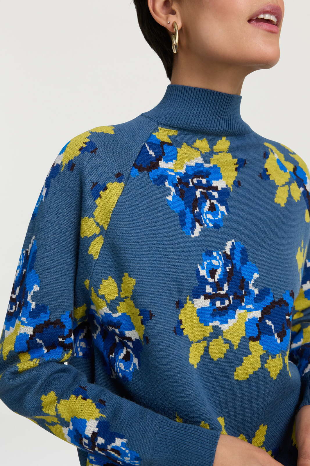 frida pullover-- gensho flower grey blue