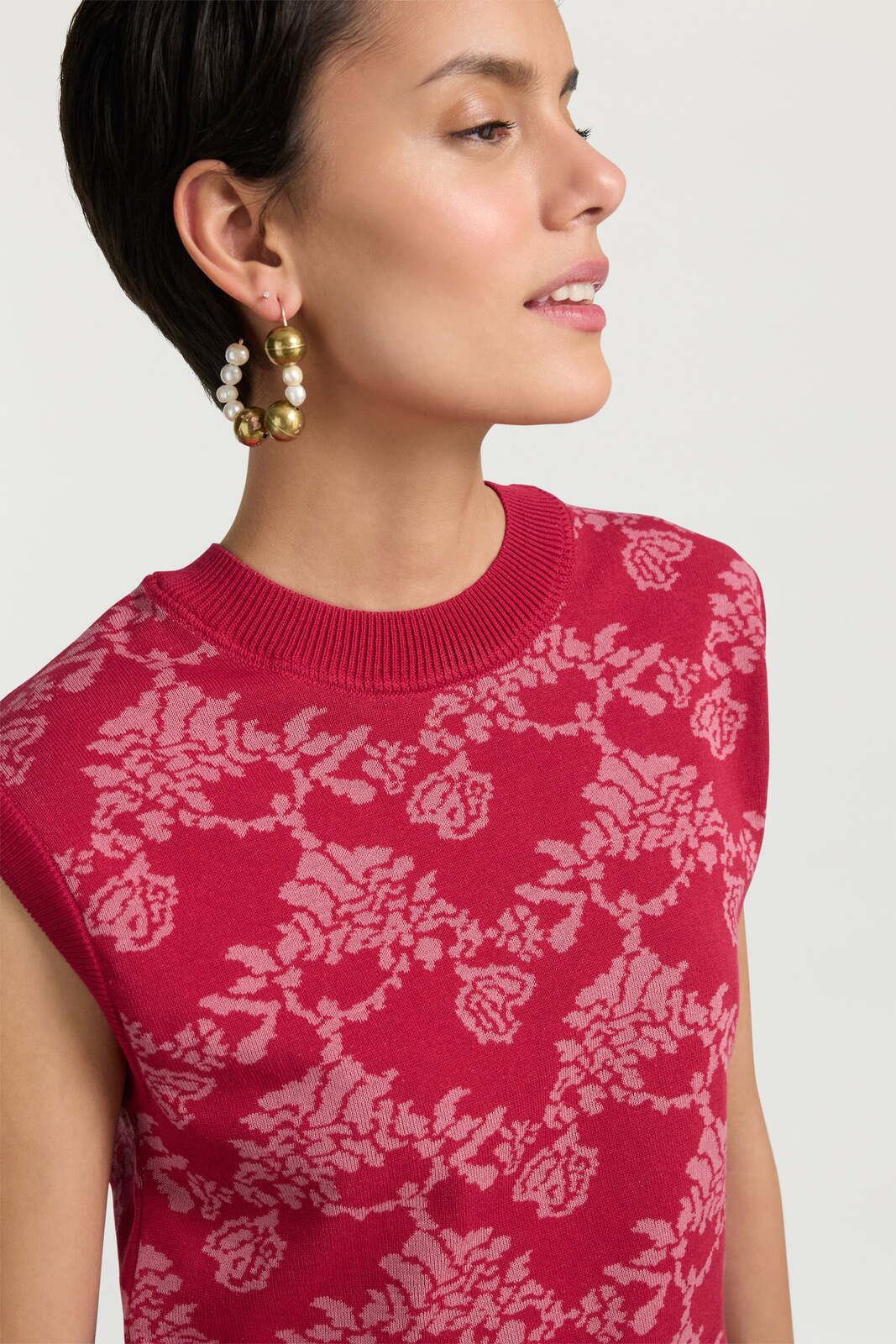 katrine gilet--aomori sakura dark ruby red