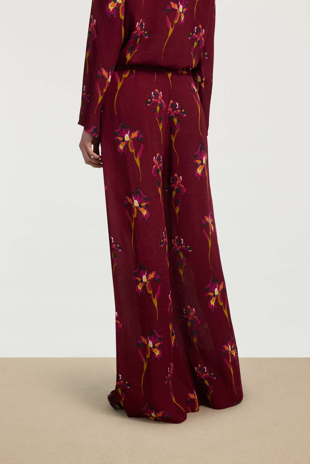 pantalone marina--black iris dark ruby