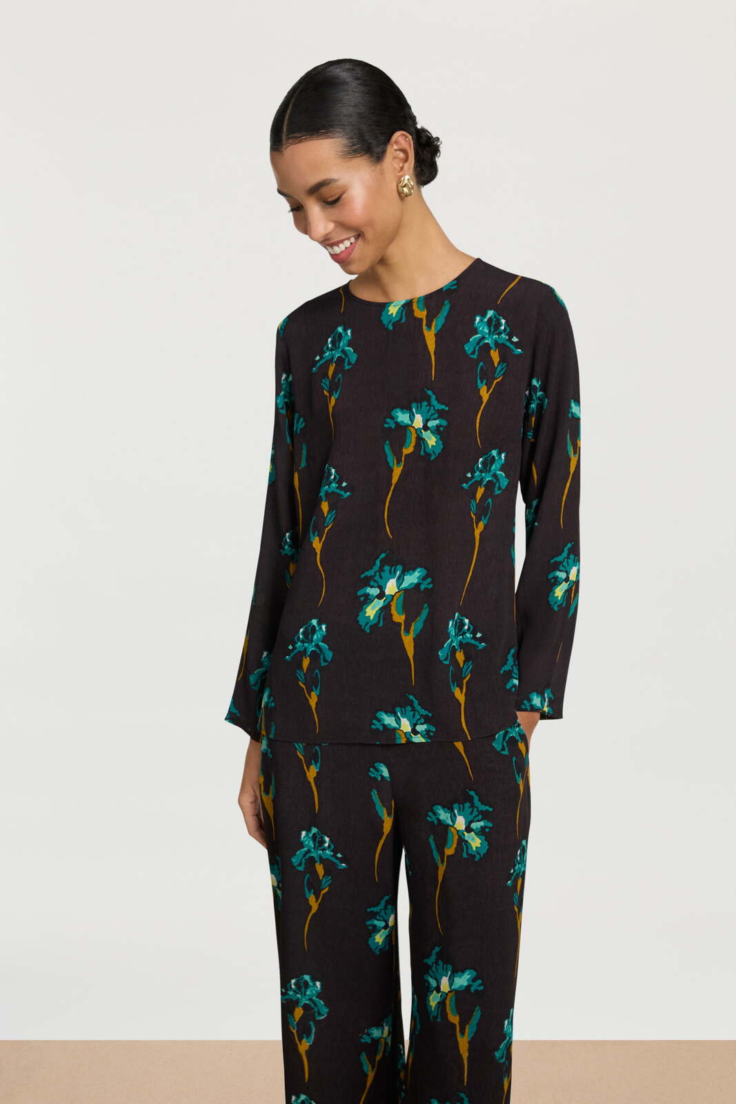 marina shirt--black iris coffee