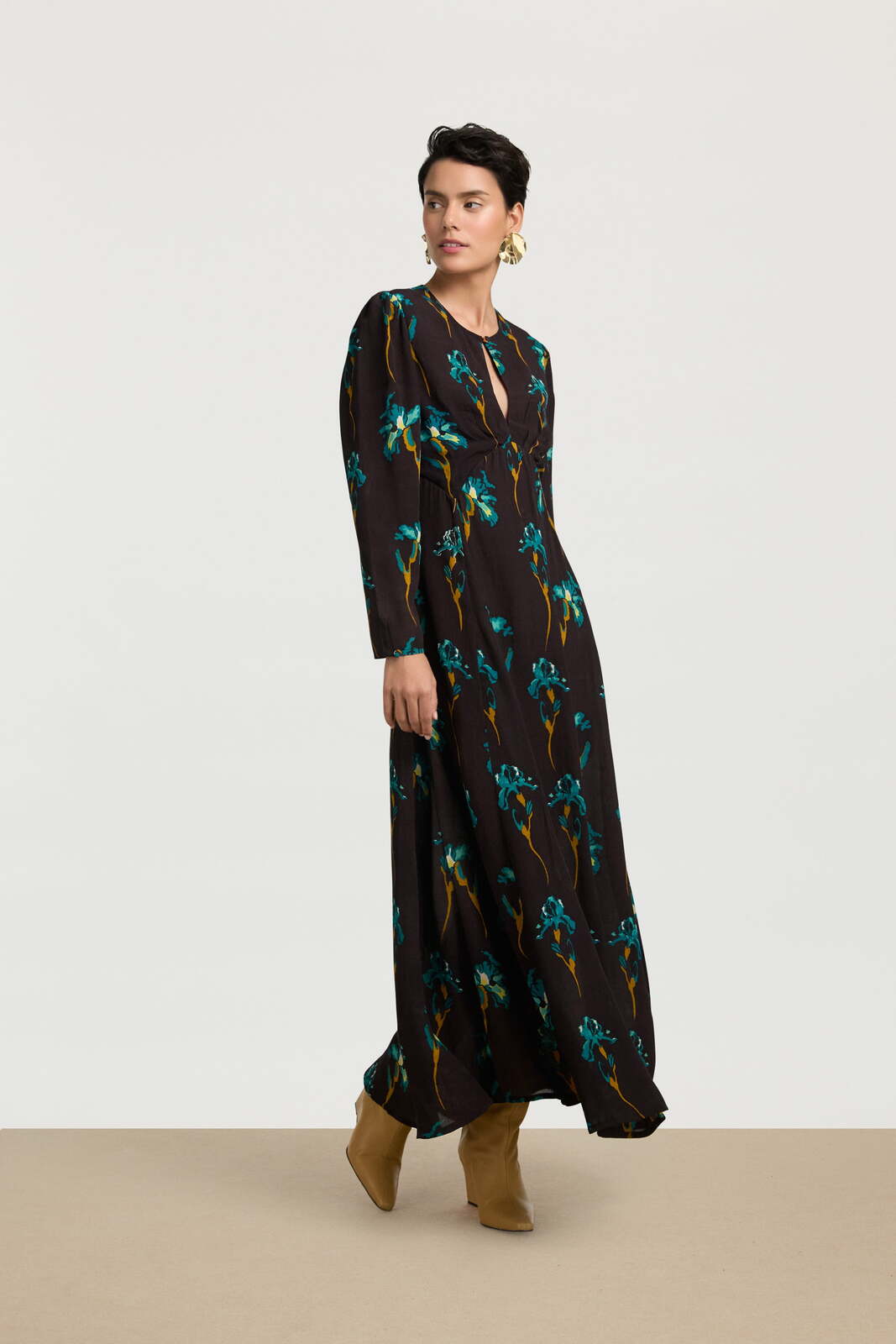 nika dress--black iris coffee