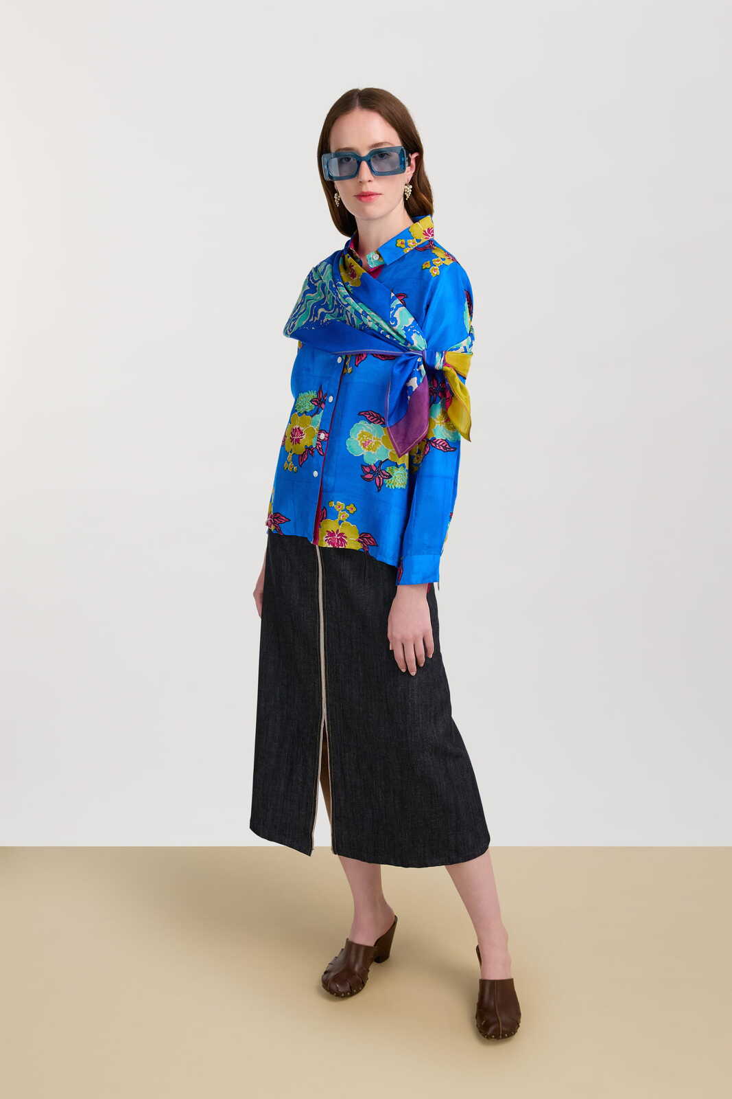 bella shirt--dandelion blue