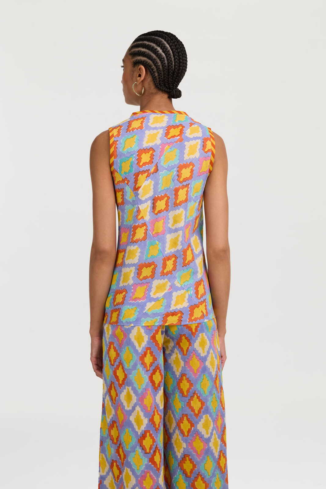 banyan top--hima plumbago