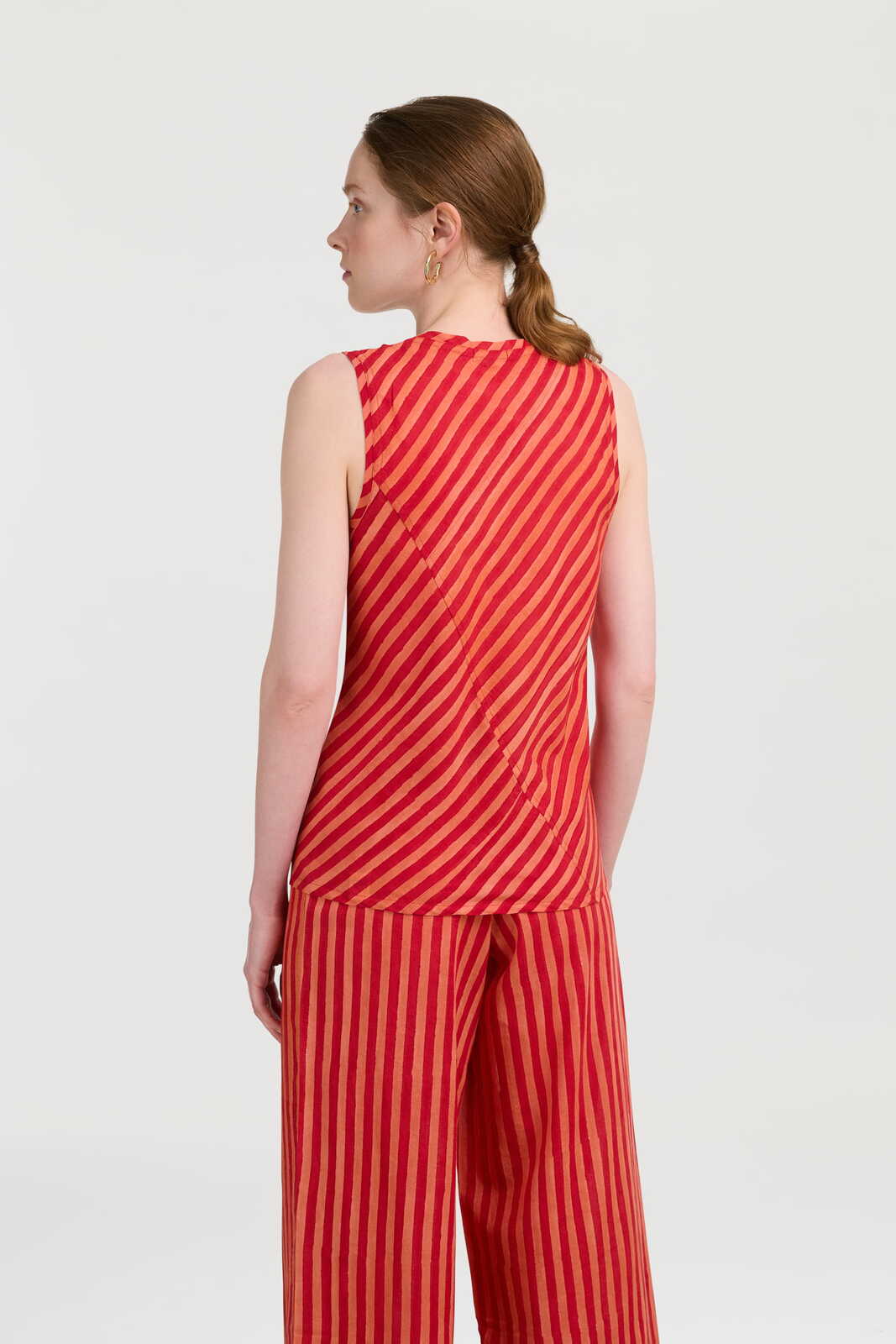 banyan top--mini stripes red