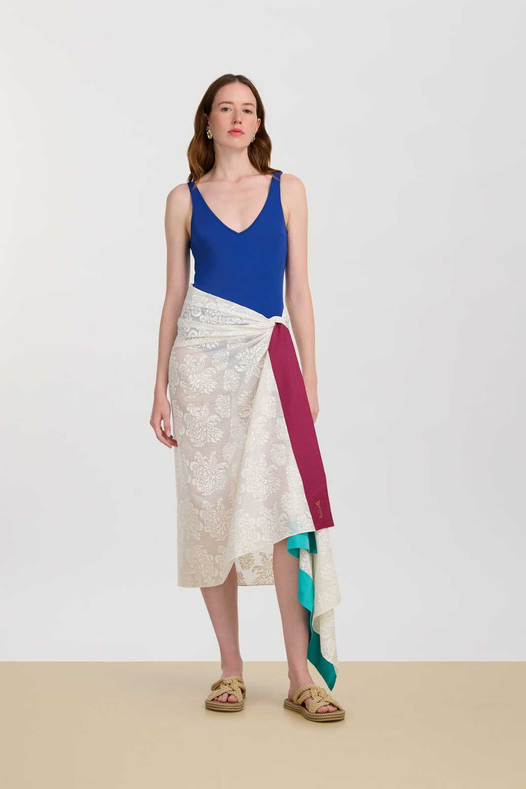 pareo--naoshima white