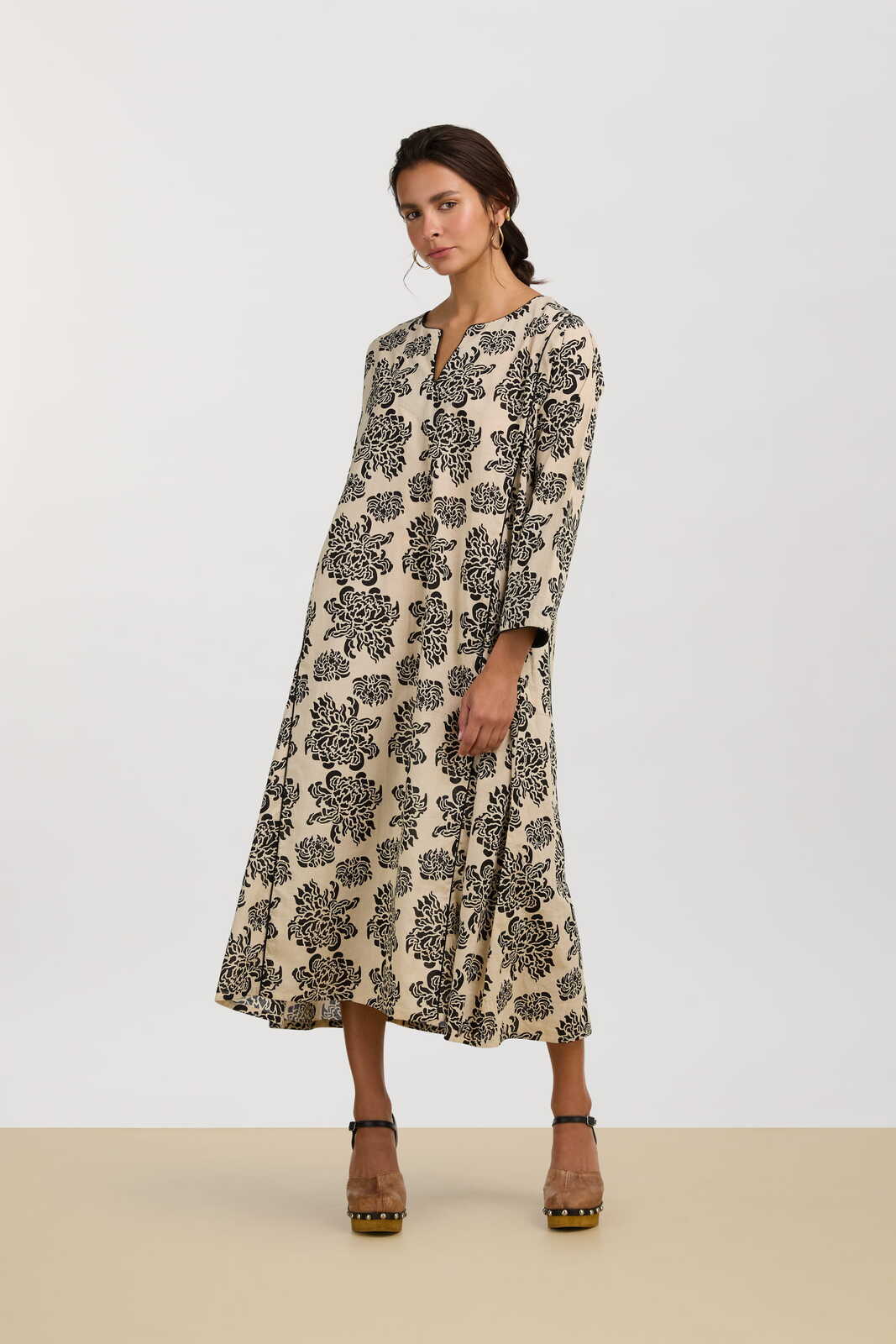 sara caftan--naoshima black