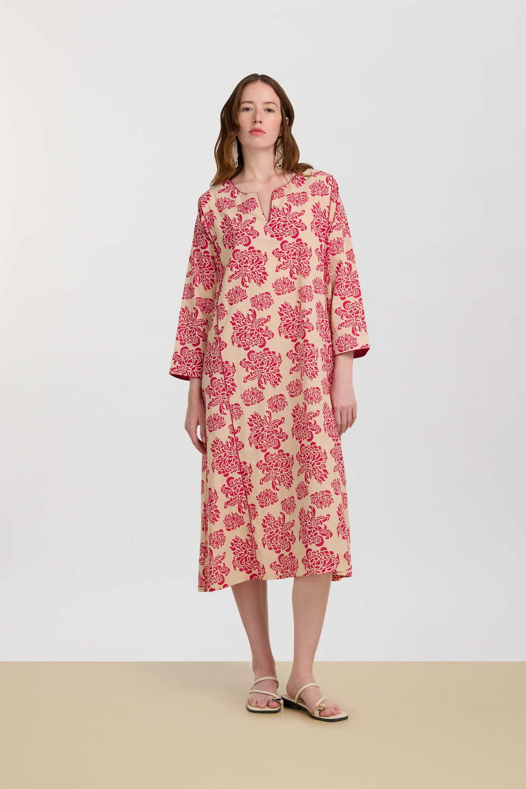 sara caftan--naoshima fuxia