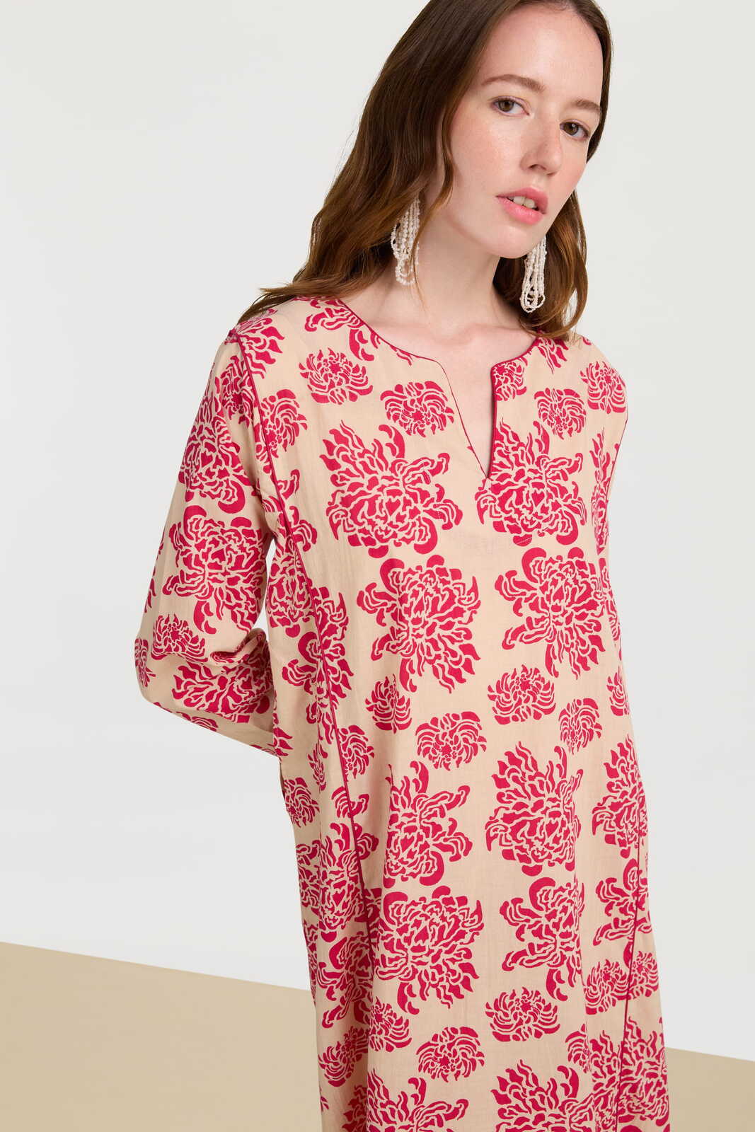 sara caftan--naoshima fuxia