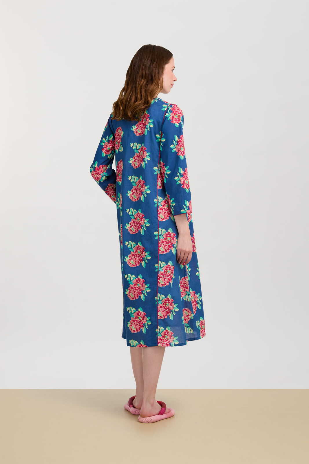 sara kaftan--suiko flower sugar