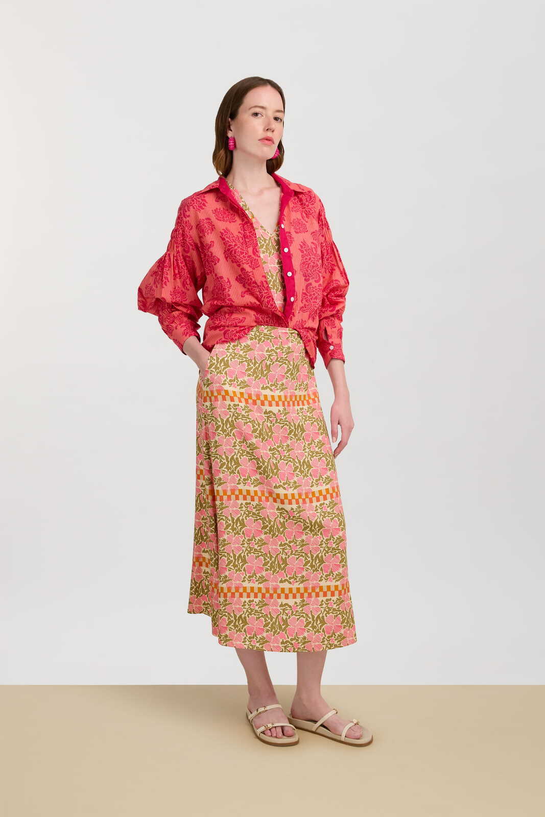 t shirt v neck--japan bounch pink