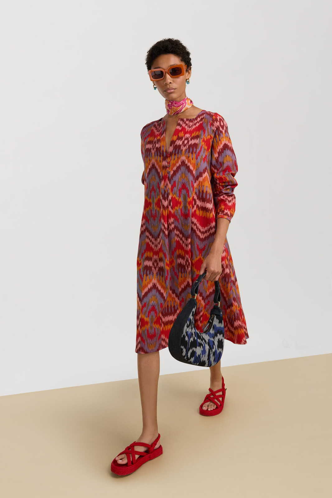 abito madhu--mathura ikat sugar red