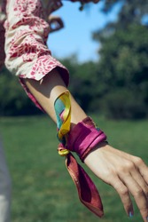 pochette seta--dandelion fuxia