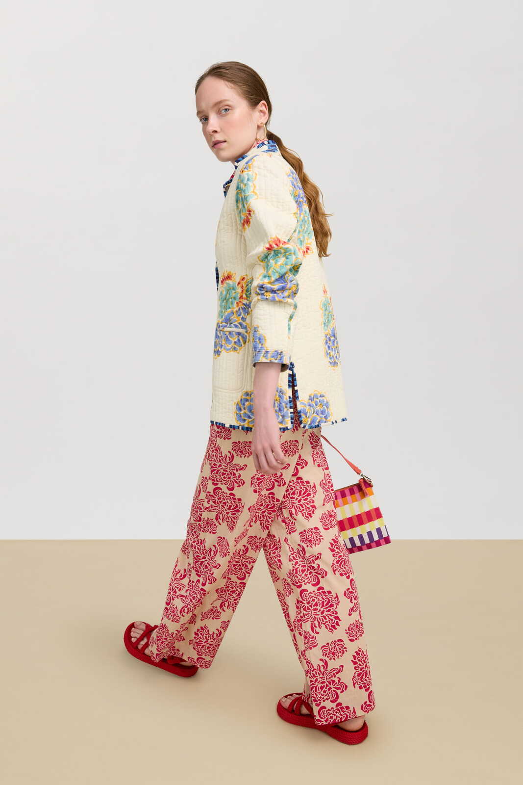 bella shirt--naoshima fuxia