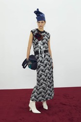katrine gilet--aomori sakura grey