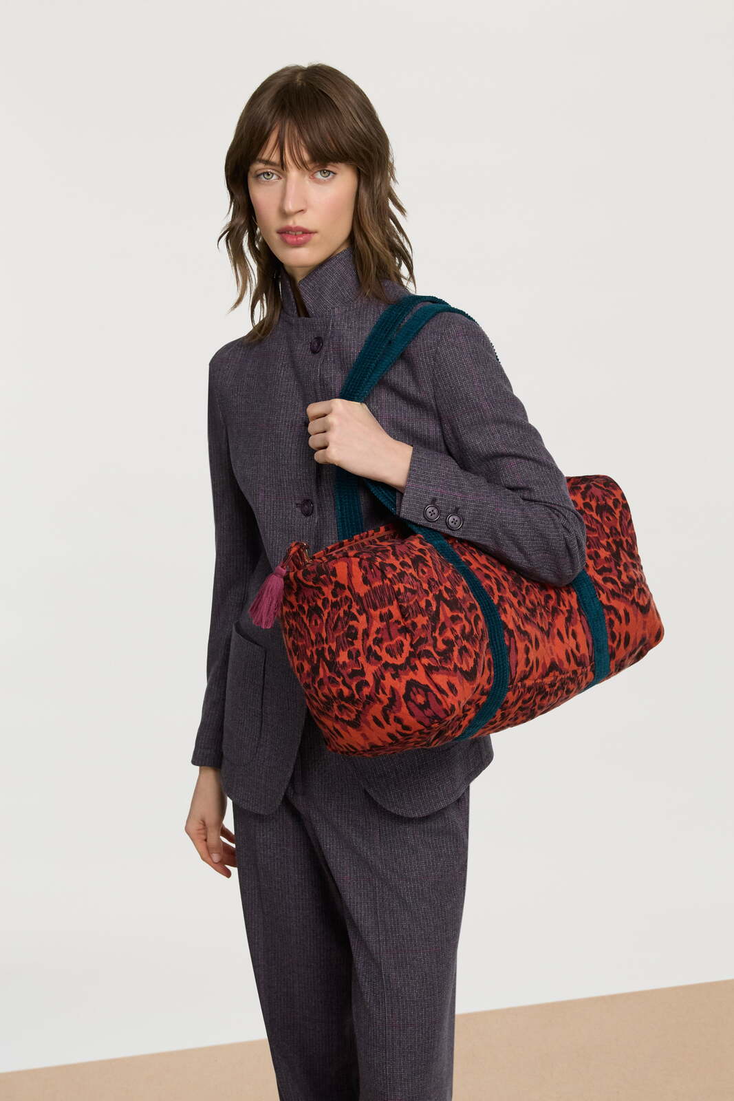 wool weekend bag matti--kasuri damask rust