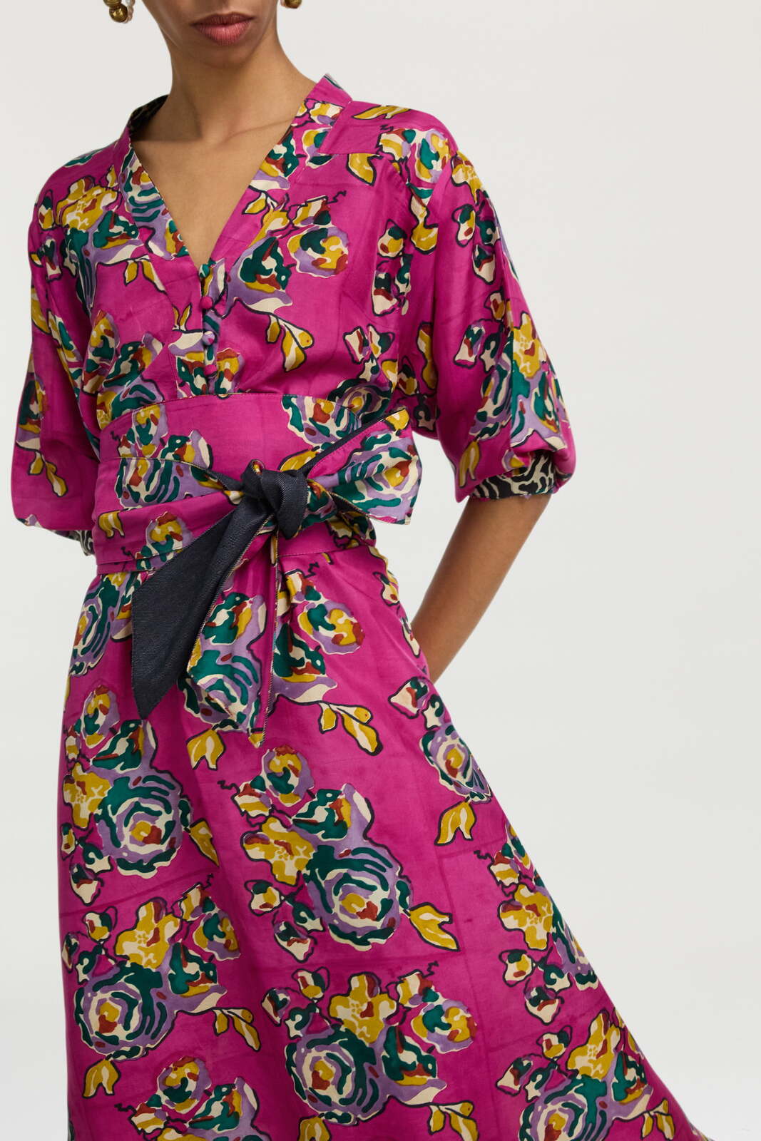 calcutta belt denim silk--orihime roses fuxia