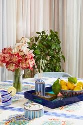 portagioie in porcellana--japanese light blue 